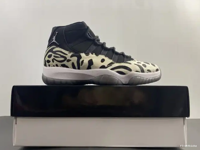 AIR INSTINCT 11 JORDAN ANIMAL AR0715-010 0704